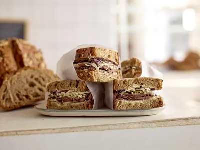 Teljes kiőrlésű szendvicsalap rozstörettel