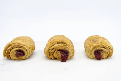 Teljes kiőrlésű málnás tekercs