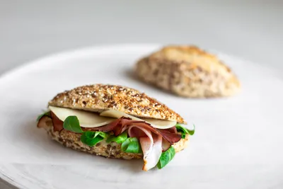 Fokhagymás magvas buci